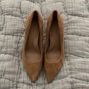 Arden Suede Pump Banana Republic